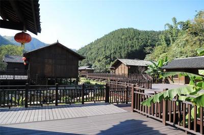 羅平打造文明旅游環(huán)境 助力美麗縣城建設(shè)